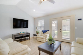 Dog-Friendly Home in The Woodlands with Fenced Yard!